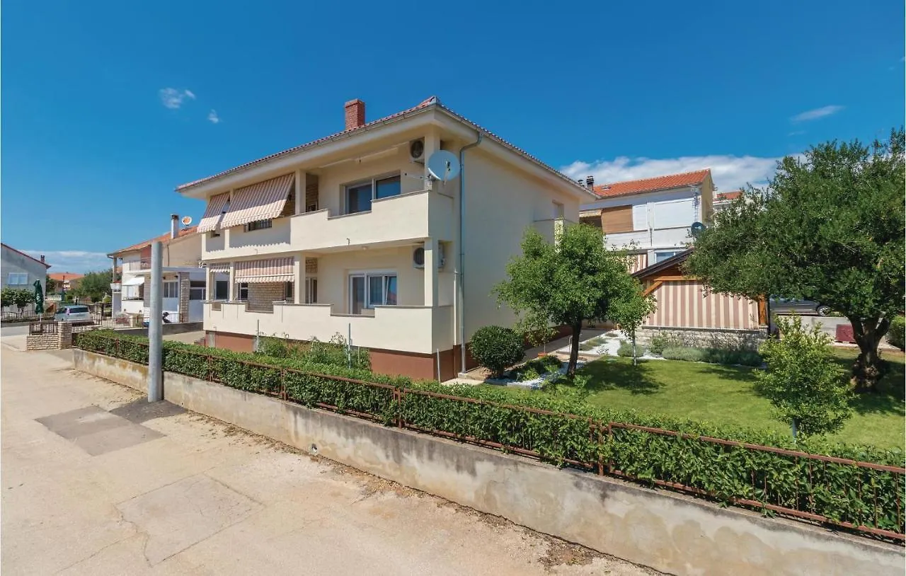 Lovely Apartment In Zadar With Wifi