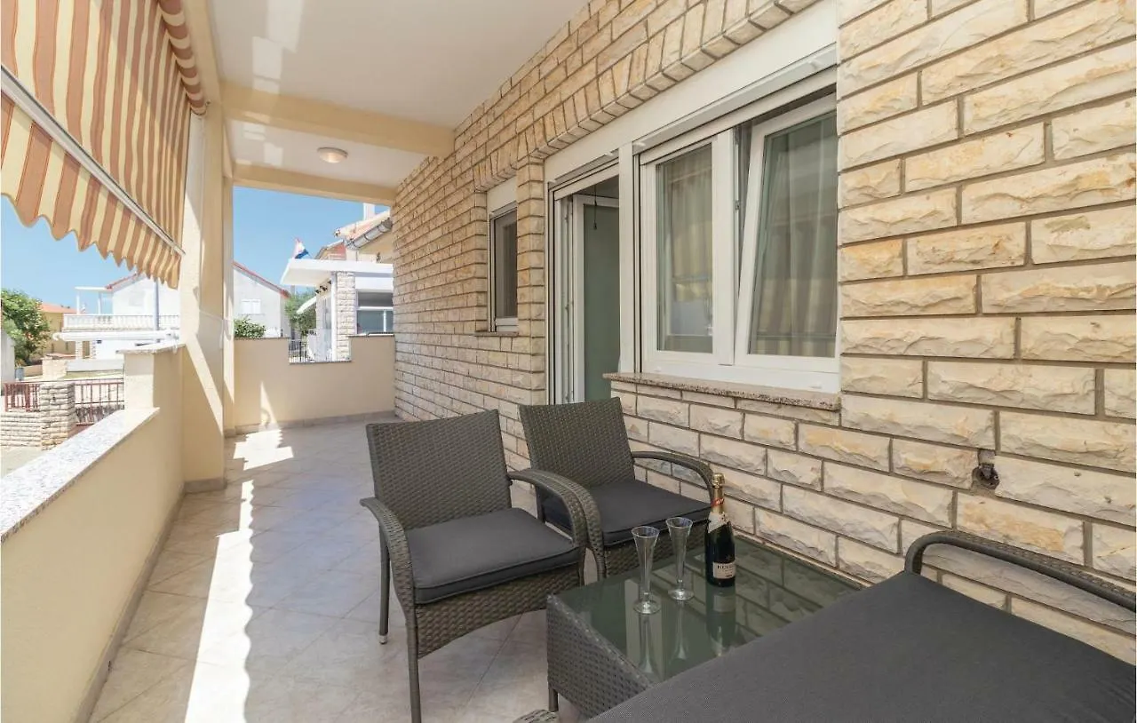 Lovely Apartment In Zadar With Wifi