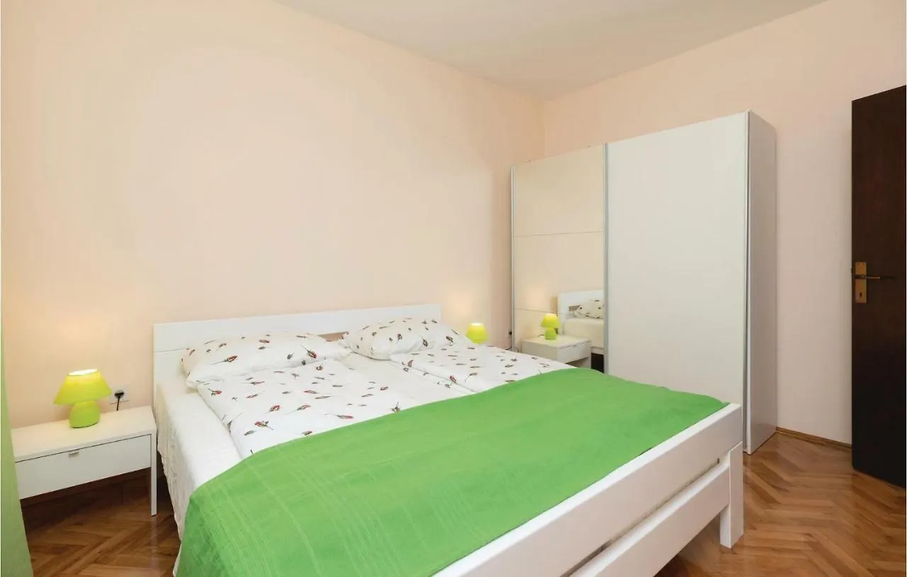 Lovely Apartment In Zadar With Wifi