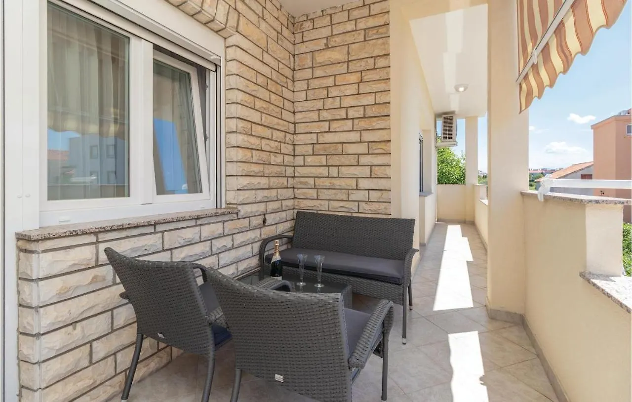 Lovely Apartment In Zadar With Wifi 0*,  Kroatien