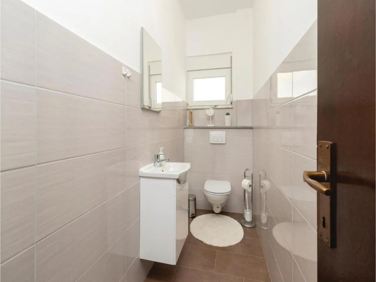 Lovely Apartment In Zadar With Wifi
