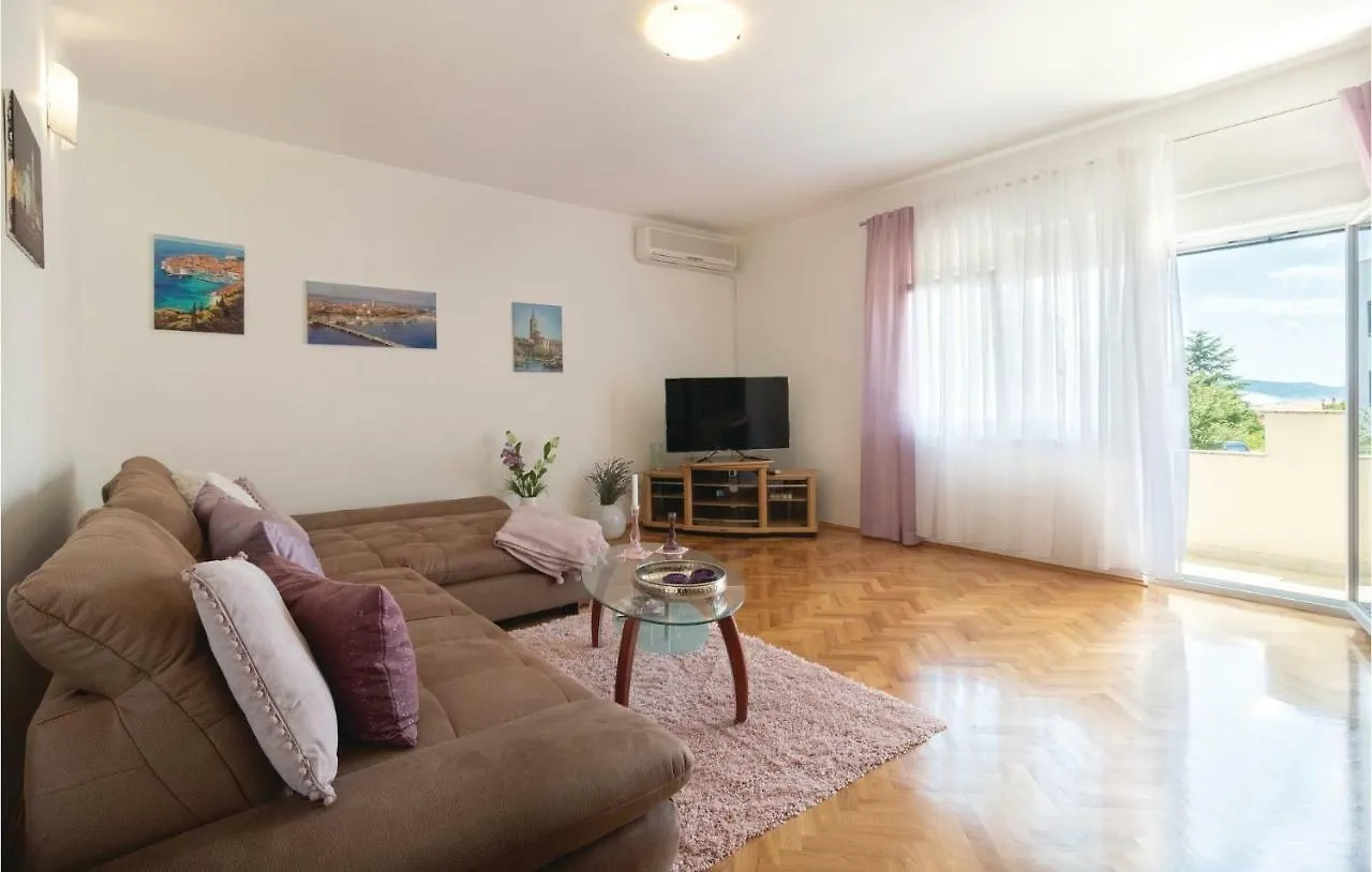 Lovely Apartment In Zadar With Wifi